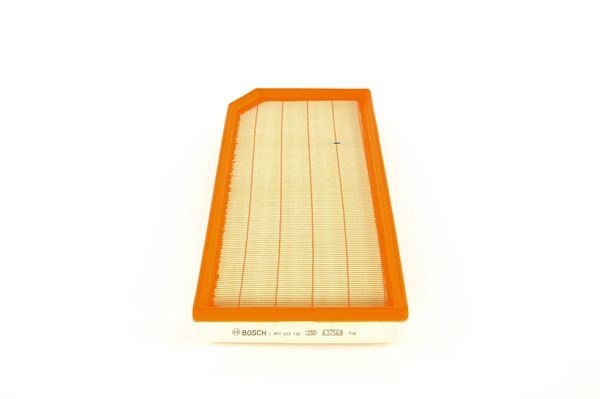 BOSCH Luftfilter - P315796 - audi, ktm, seat, skoda, vw - OE 06F 133 843 A, 6F133843A, XCP00000921