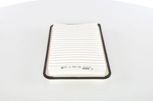 BOSCH Luftfilter - P316269 - lexus es, rx, toyota alphard i, camry sedan, highlander / kluger, sienna - OE 17801 0H010, 17801 20040, 178010H020