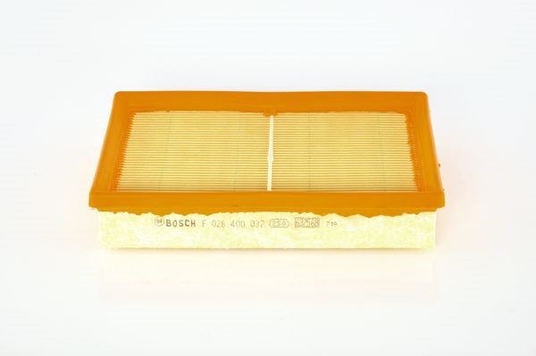 BOSCH Luftfilter - P322995 - suzuki swift iii - OE 13780 62J00 000, 13780-62J00, 1378062J0000