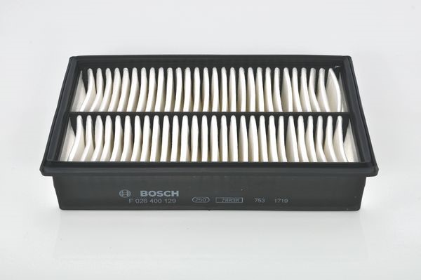 BOSCH Luftfilter - P323053 - mazda 3, 3 sedan, 5 - OE 50E13Z40AA, LF50-13-Z40, LF5013-Z409A