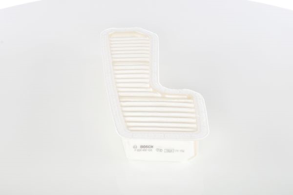 BOSCH Luftfilter - P323078 - lexus is i, is sportcross, toyota rav 4 ii - OE 17801 70050, 17801-70050