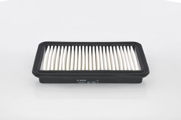 BOSCH Luftfilter - P323105 - suzuki liana, liana halvkombi, swift iii - OE 13700-63J00, 13780 63J00 000, 13780-63J00