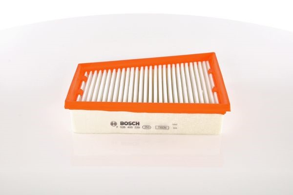 BOSCH Luftfilter - P323134 - renault - OE 16 54 638 84R, 7701071367, 82 00 820 860