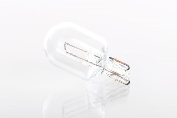 Glödlampa BOSCH Pure Light BL W21W W3x16d, Fram, Bak - P1459654 - abarth, audi, bmw, byd, chevrolet, chrysler, citroën, daihatsu, dodge, fiat, ford, h